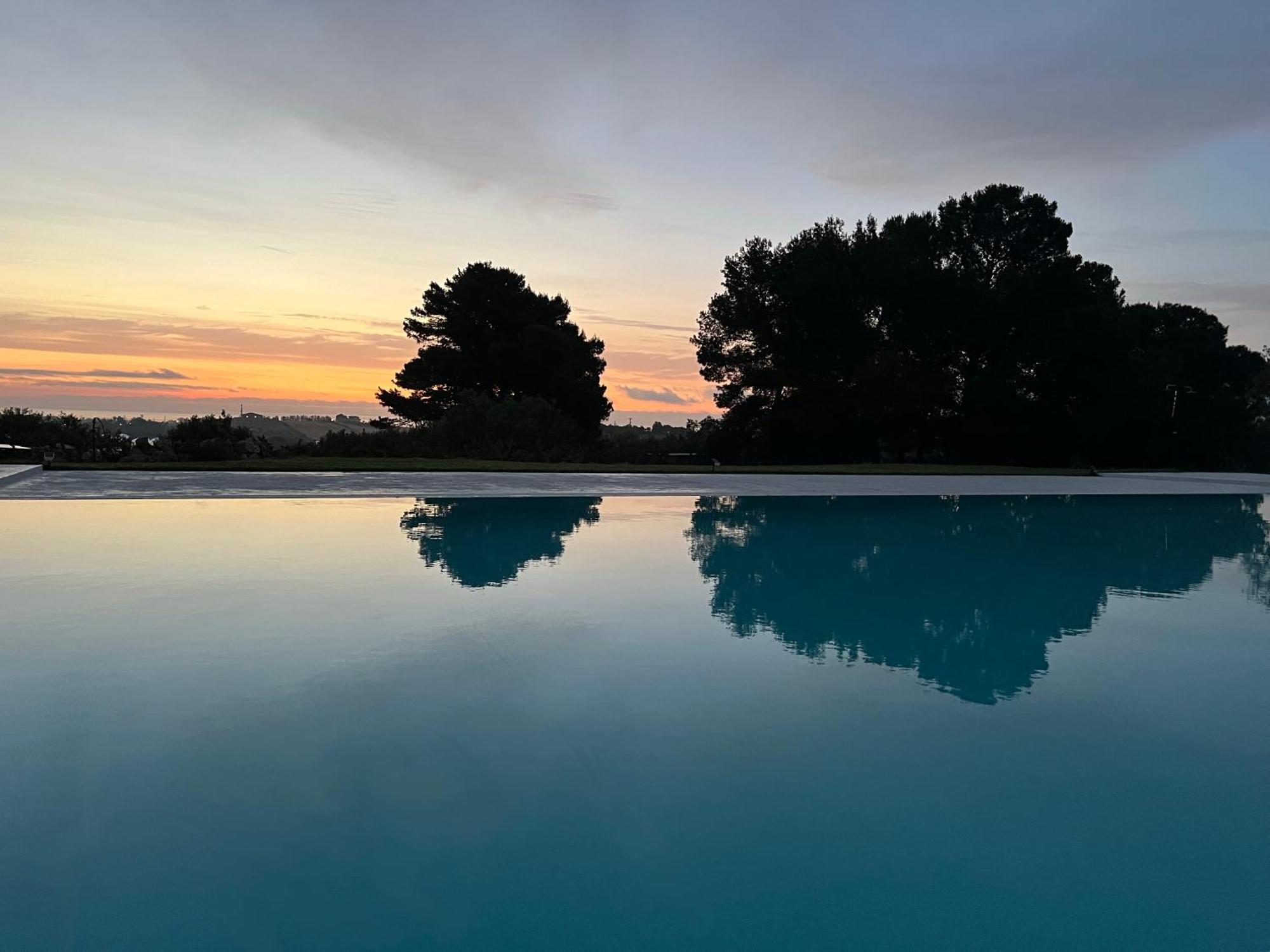 Carrua Pension Marzamemi Buitenkant foto
