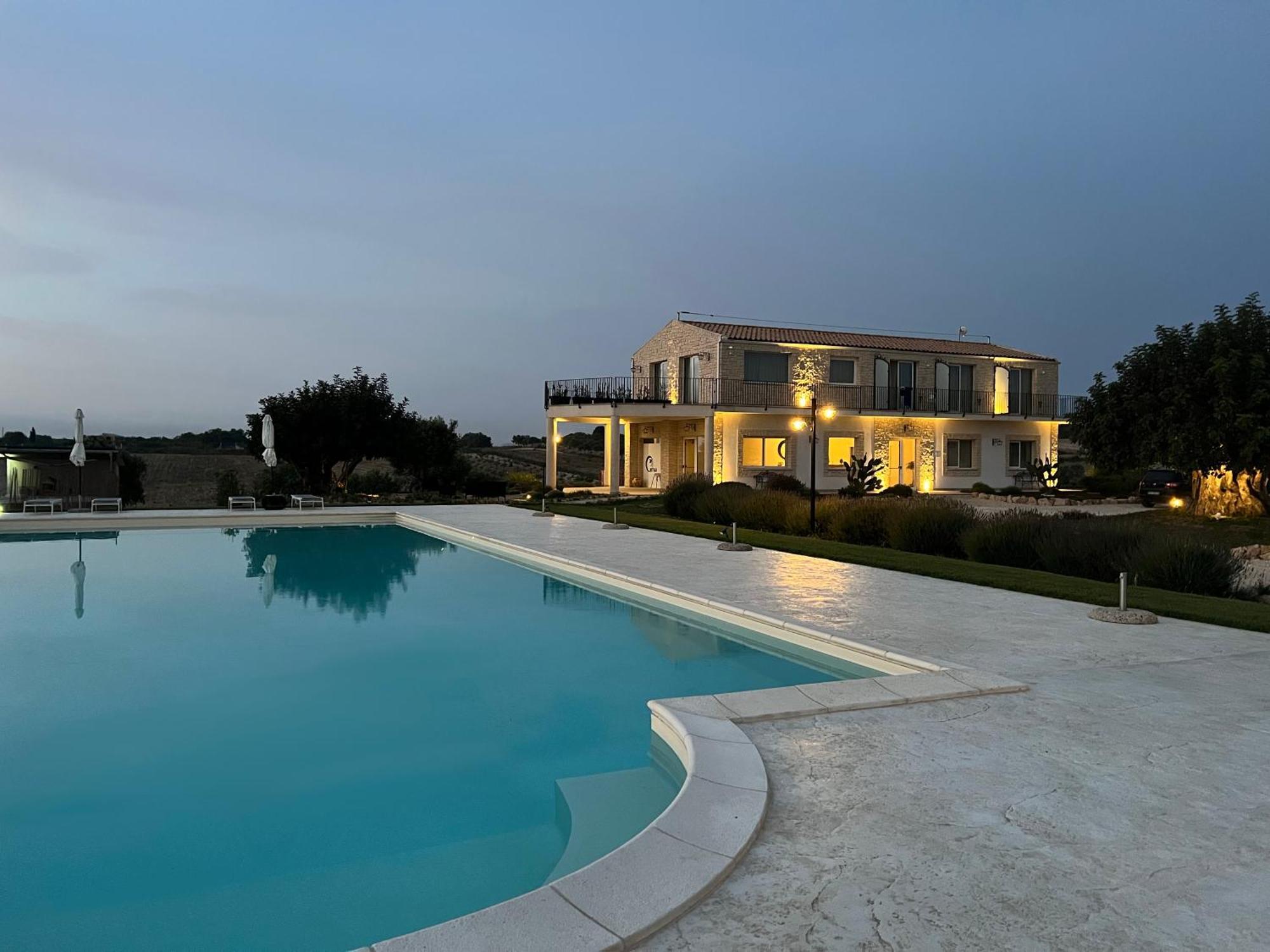 Carrua Pension Marzamemi Buitenkant foto